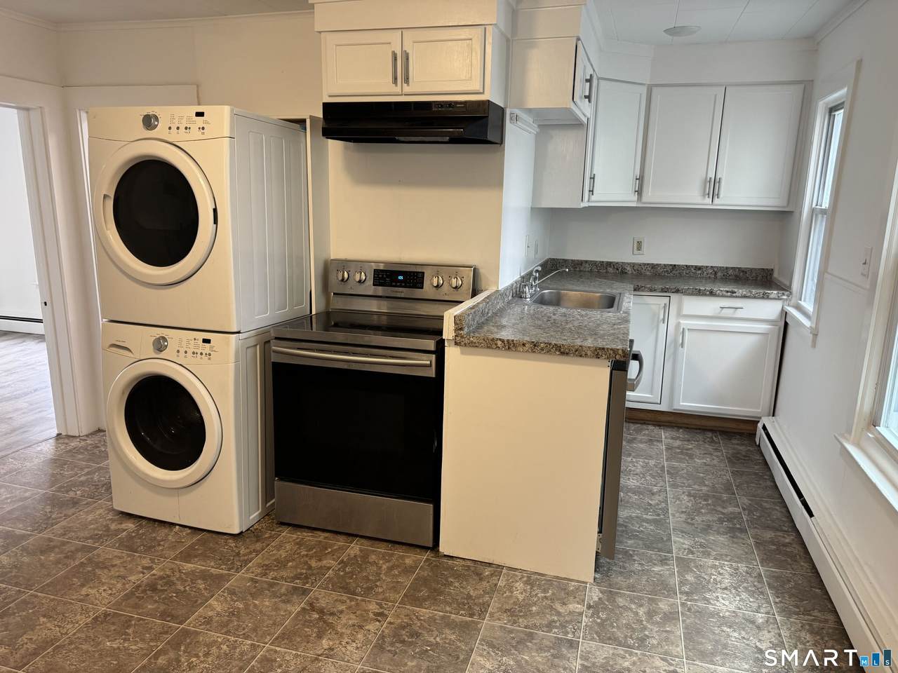 70 Woodbine Street - Photo 1
