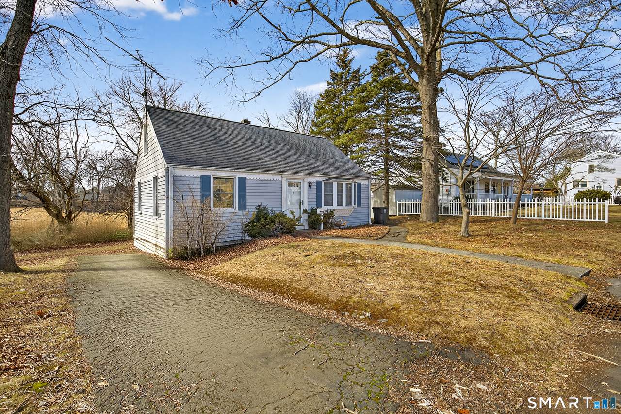 98 Oregon Avenue - Photo 1