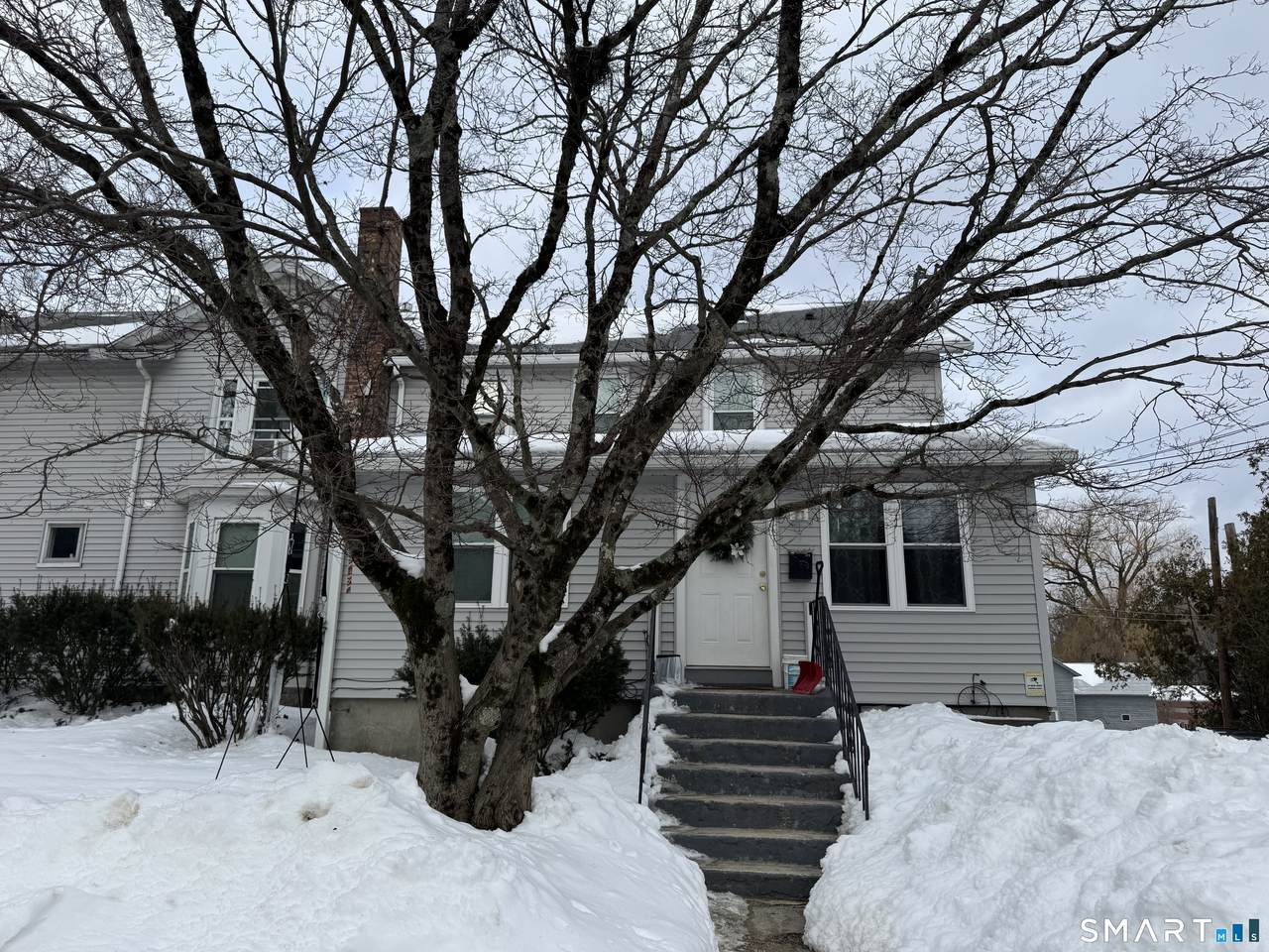 91 Williams Avenue - Photo 1