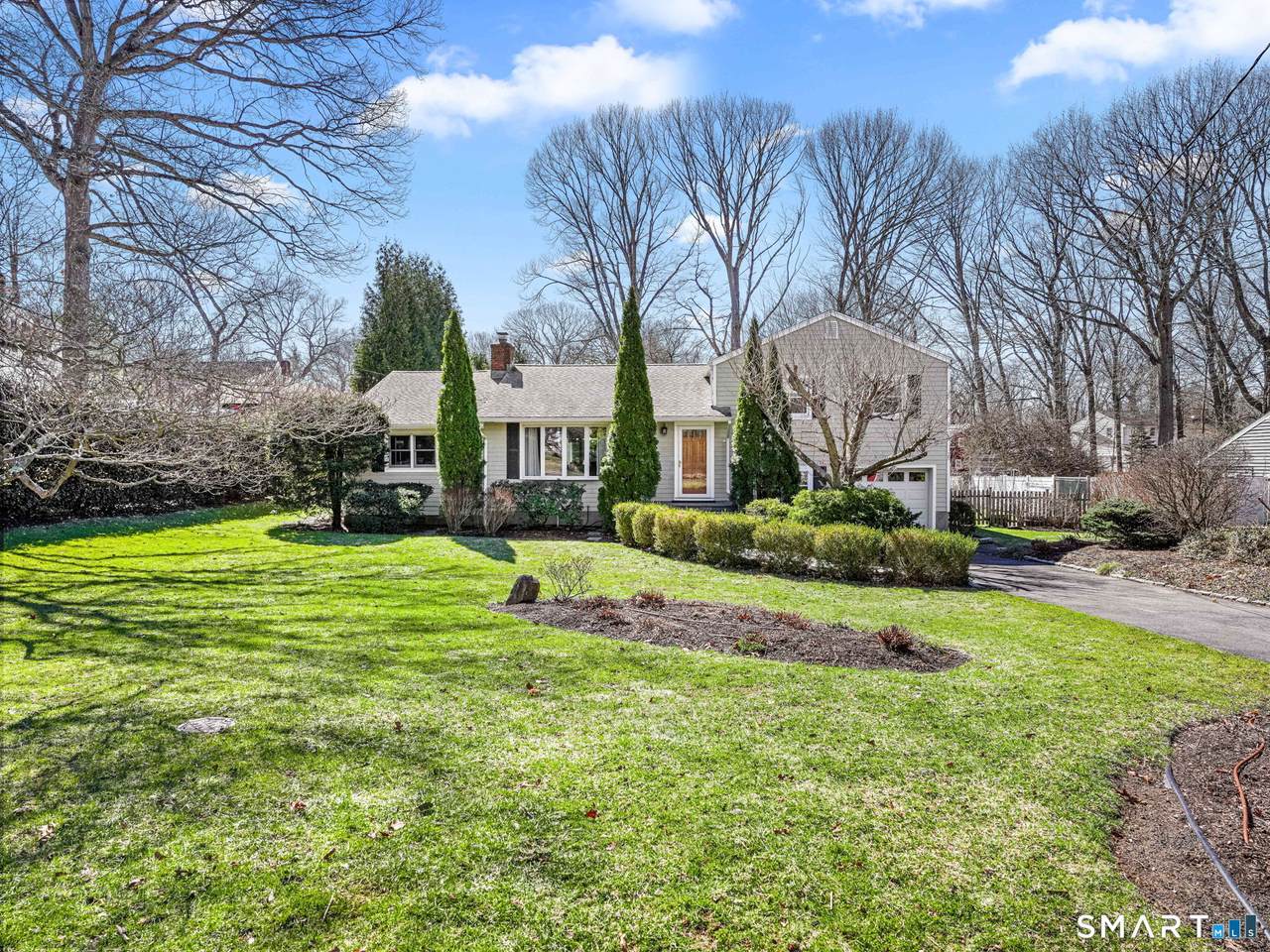30 Rolling Wood Drive - Photo 1