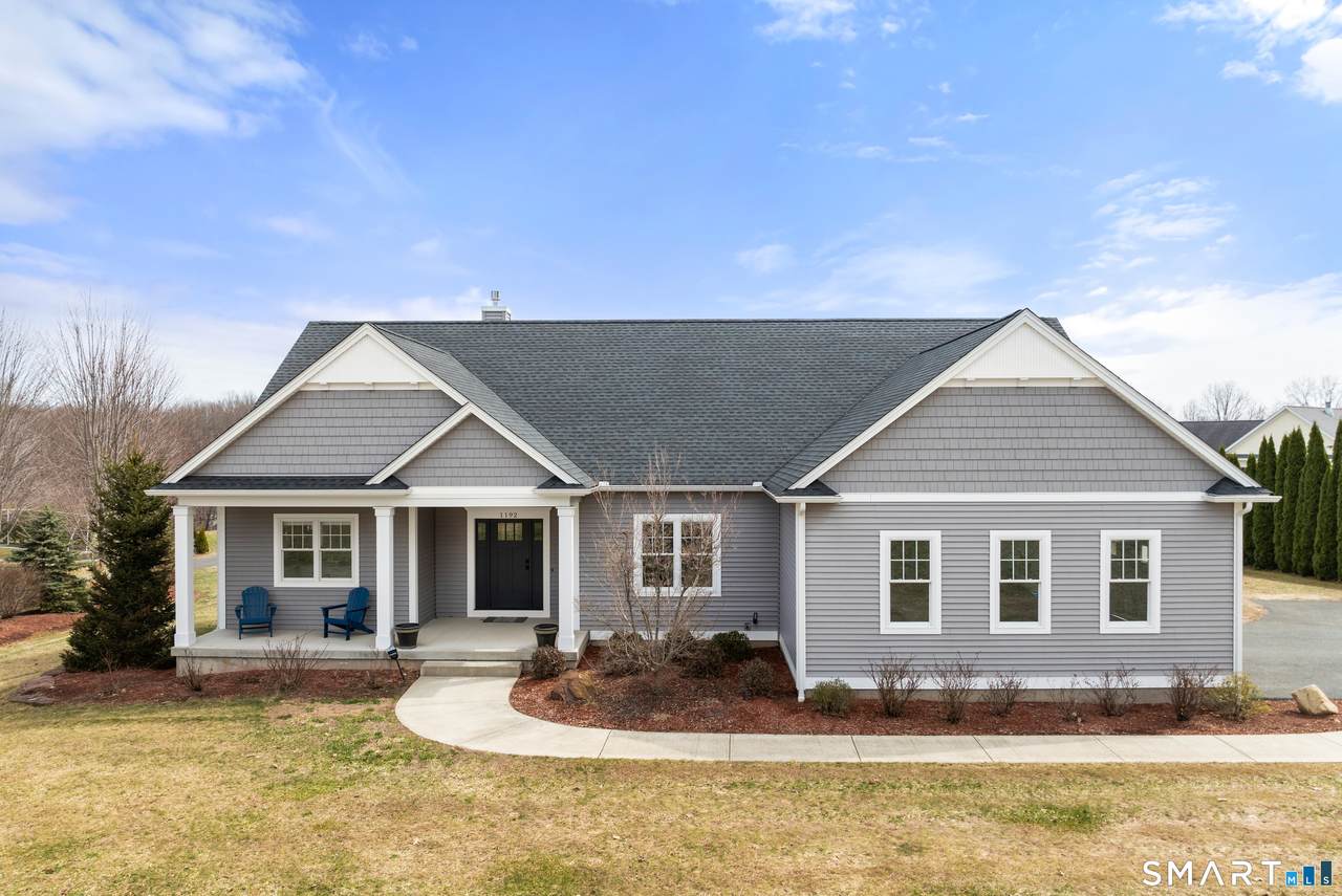 1192 Grand Street - Photo 1