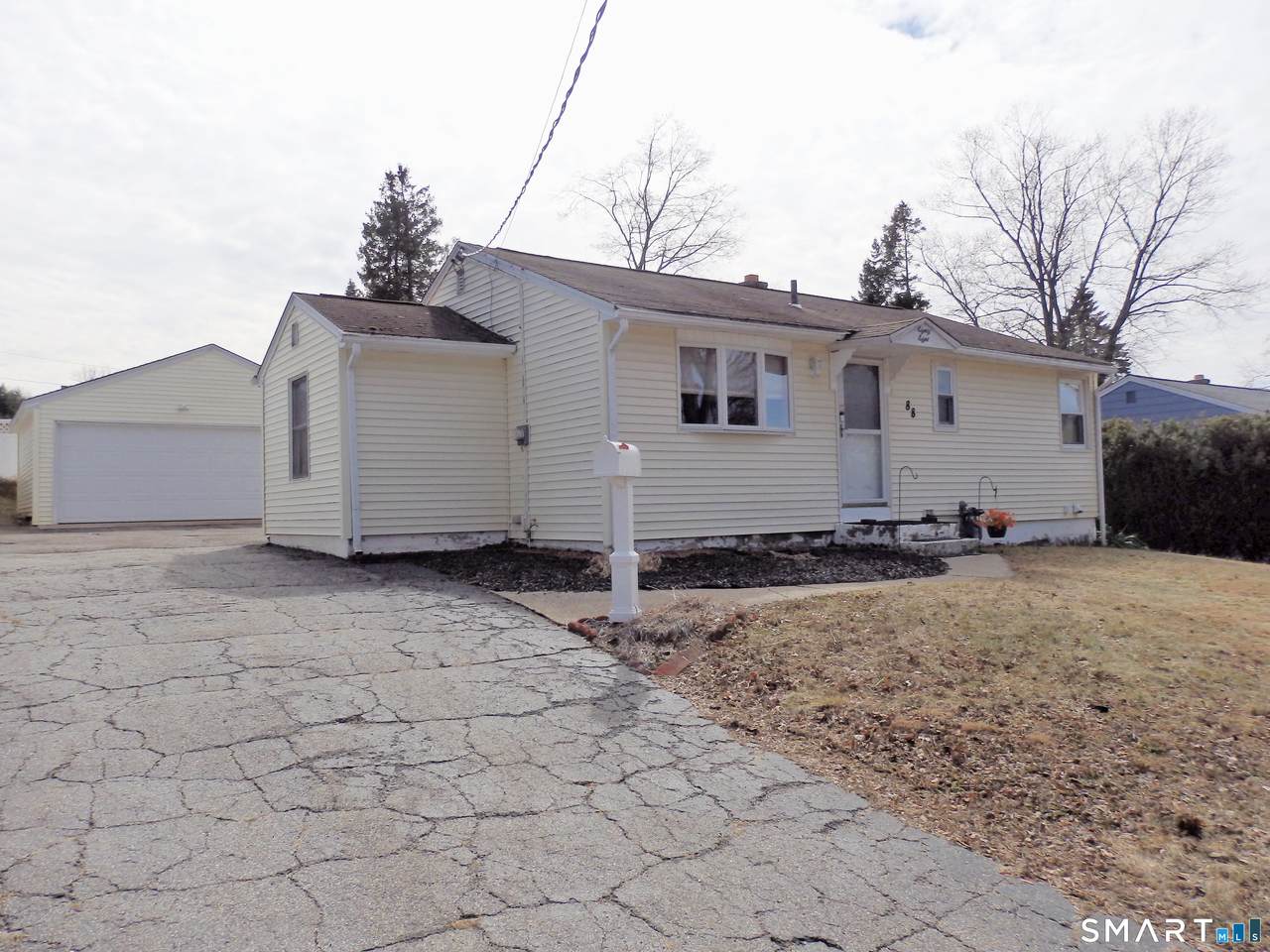 88 Brookview Avenue - Photo 1