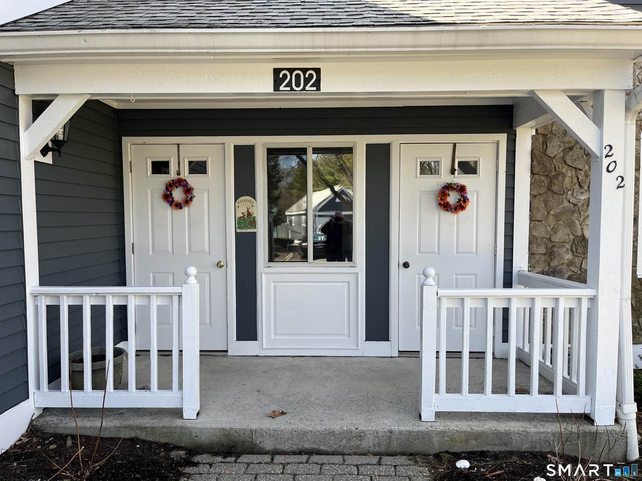 202 Windgate Circle - Photo 1