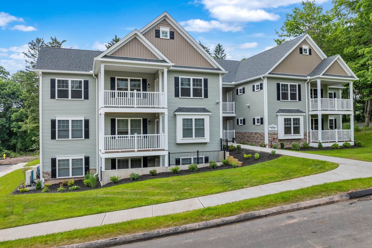 64 Mitchell Avenue - Photo 1