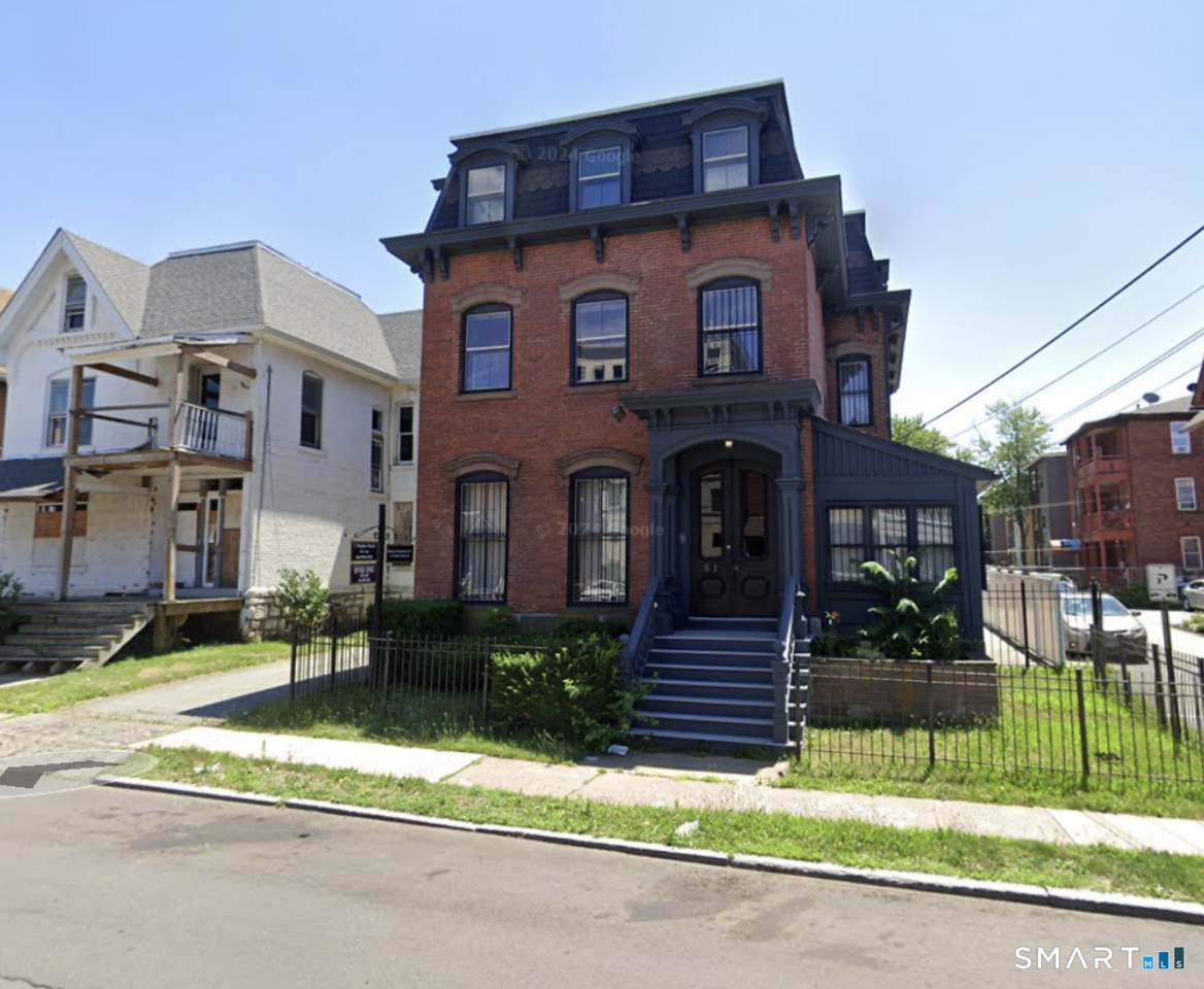 61 Russ Street - Photo 1