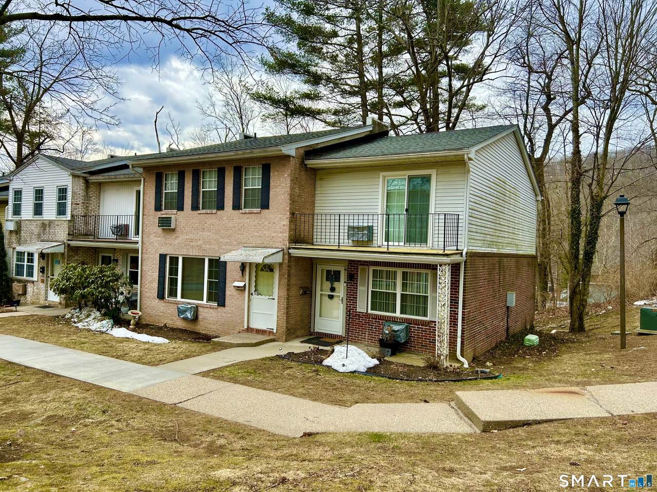 19 Surrey Lane - Photo 1