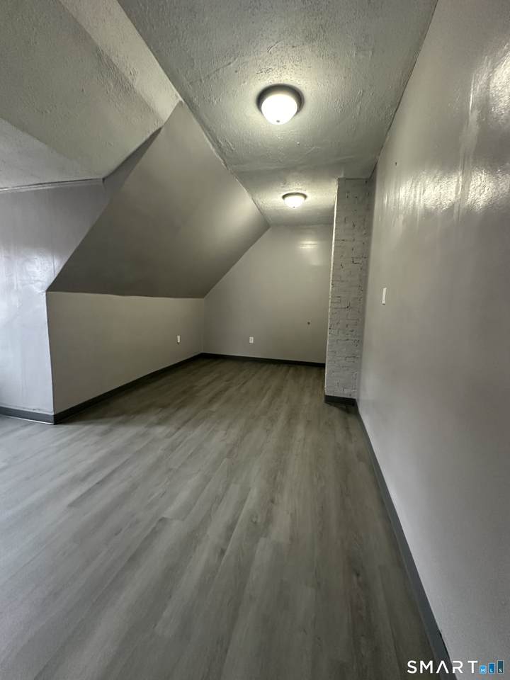 https://bt-photos.global.ssl.fastly.net/ctmls/1280_boomver_1_24161362-1.jpg