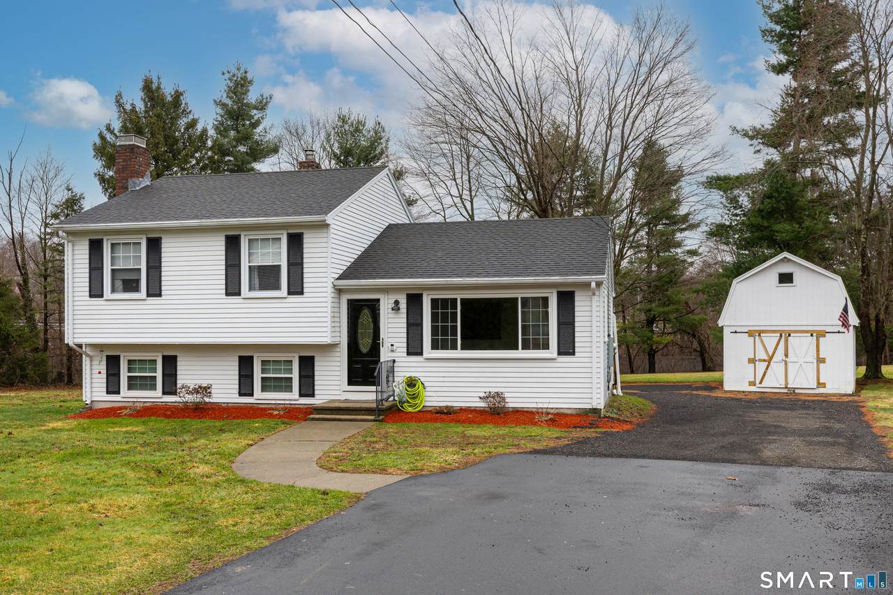 15 Anna Drive - Photo 1