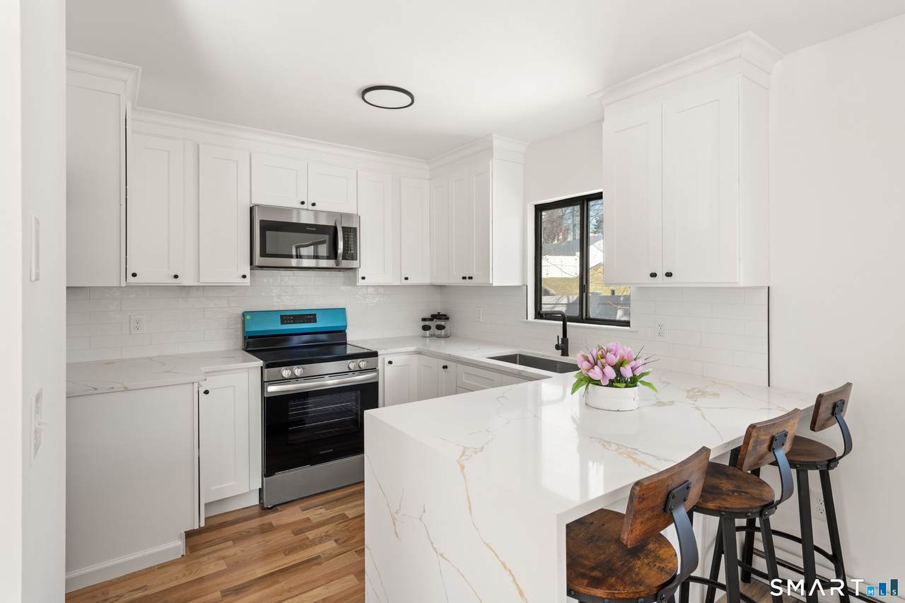 60 Lawn Avenue - Photo 1