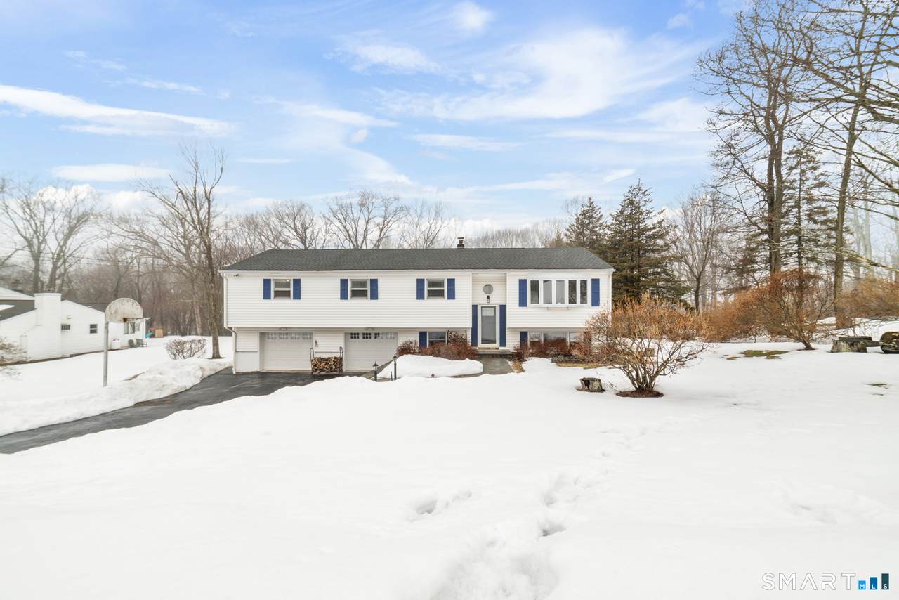 16 Cushing Drive - Photo 1