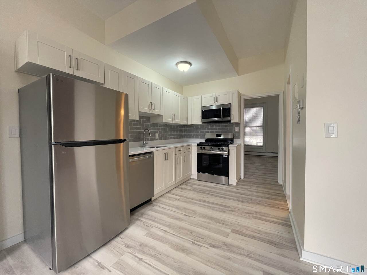 32 Trumbull Street - Photo 1