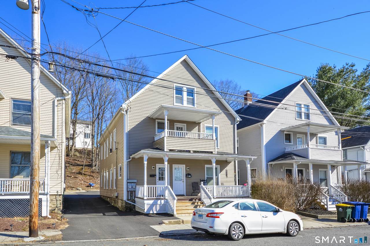20 Columbia Street - Photo 1