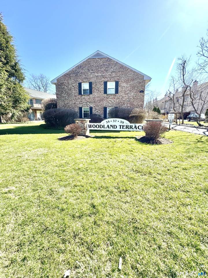 39 Woodway Road - Photo 1
