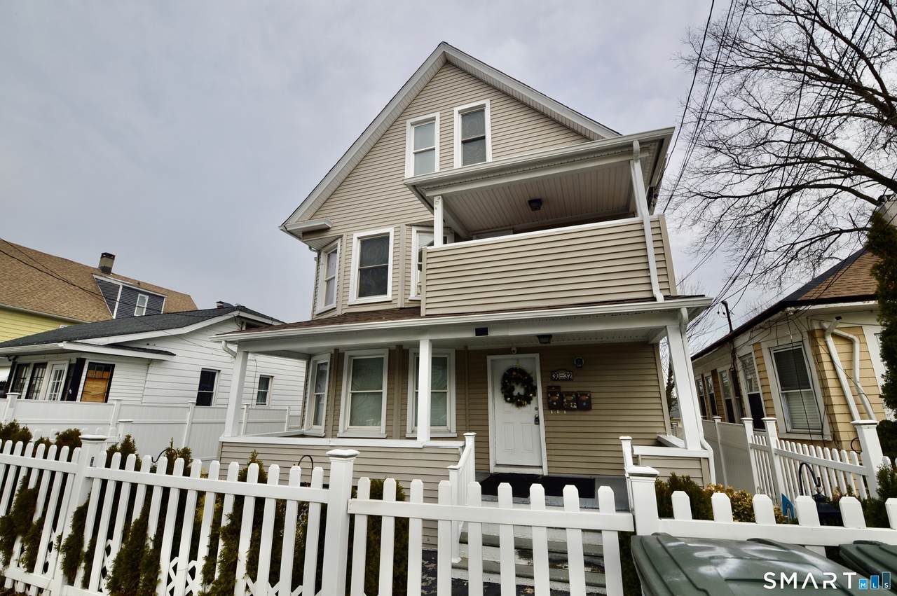32 Boston Terrace - Photo 1