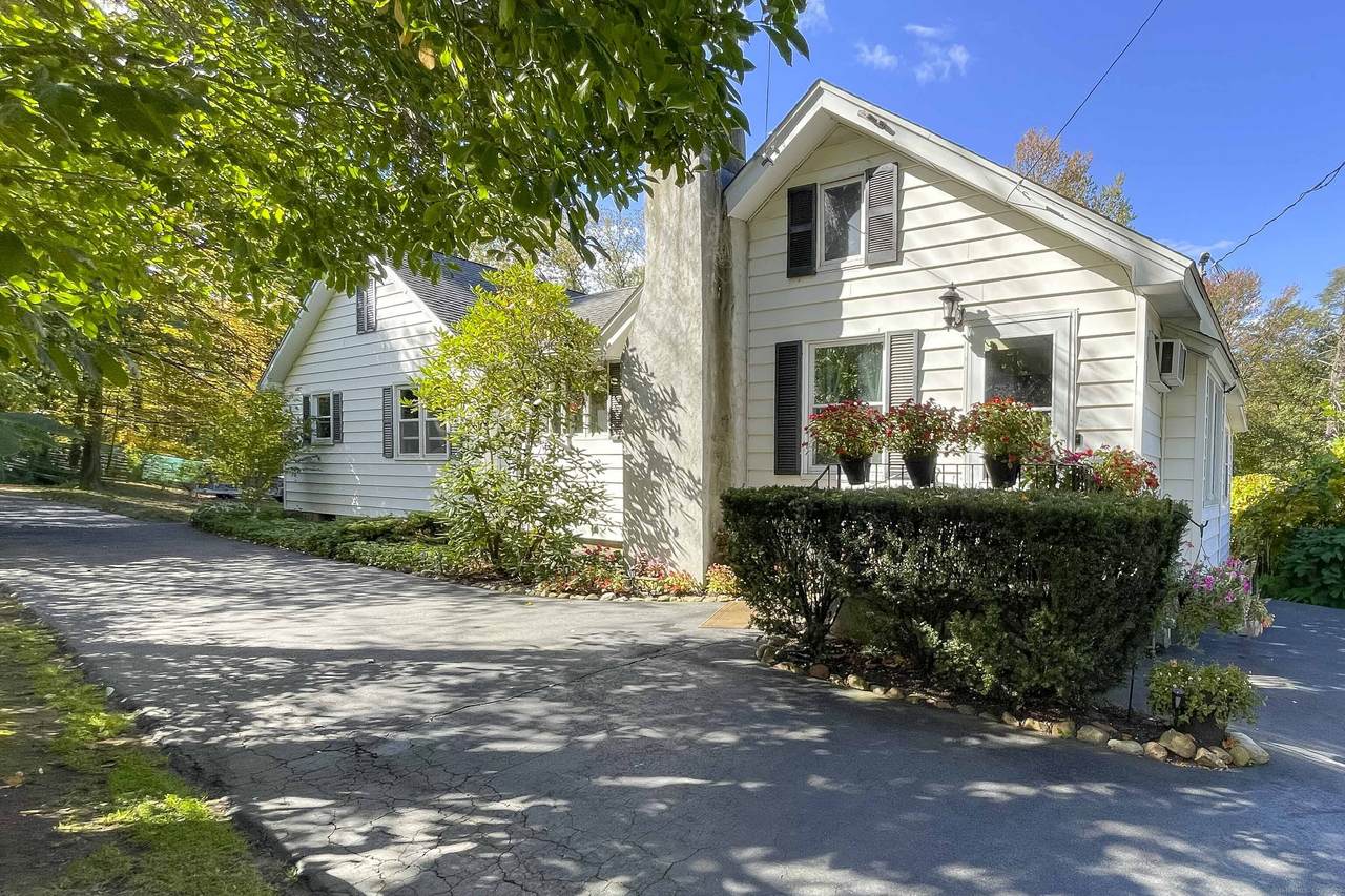 399 Woods Road - Photo 1