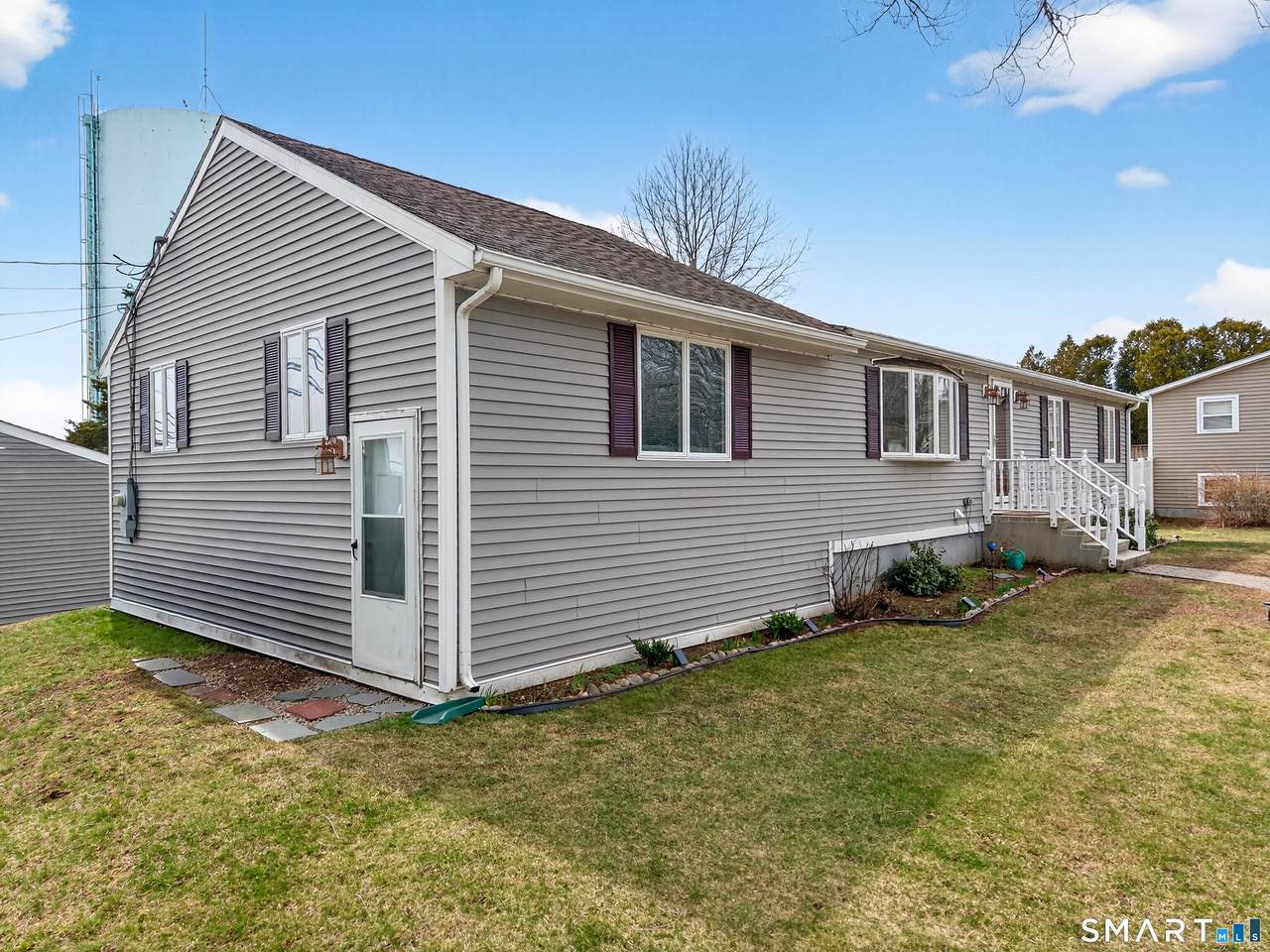 23 Skyview Terrace - Photo 1
