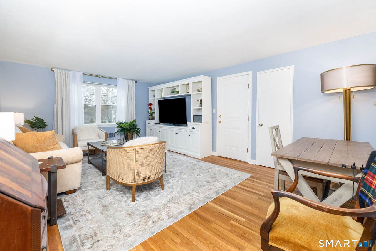 40 Arnold Way - Photo 1
