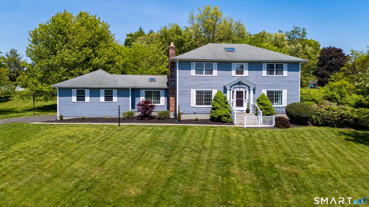 137 Rolling Hills Drive - Photo 1