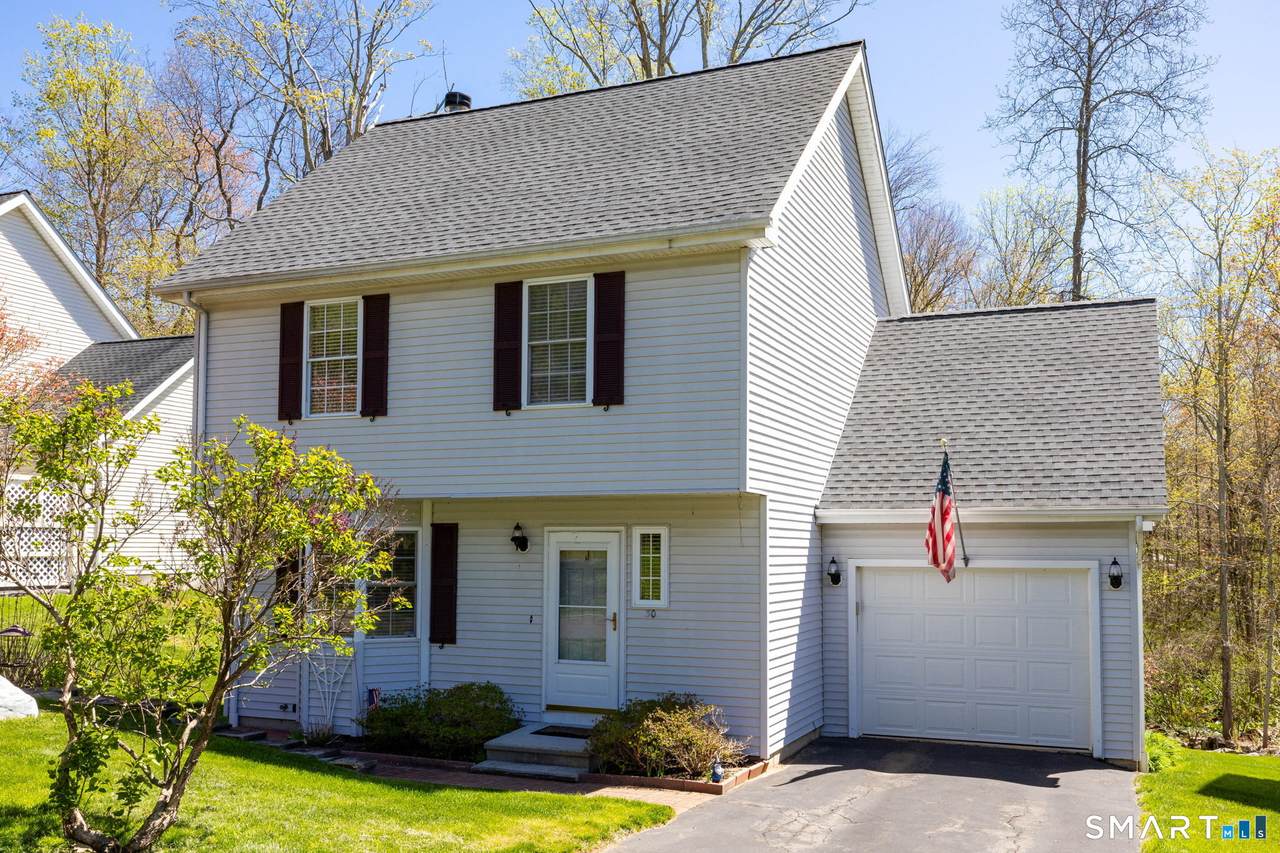 30 Spoonwood Drive - Photo 1