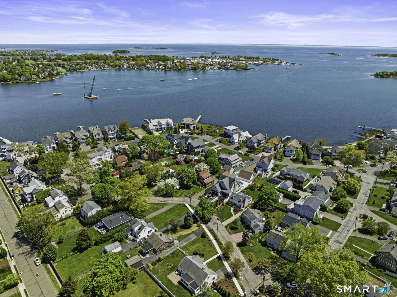 100 Shorefront Park - Photo 1