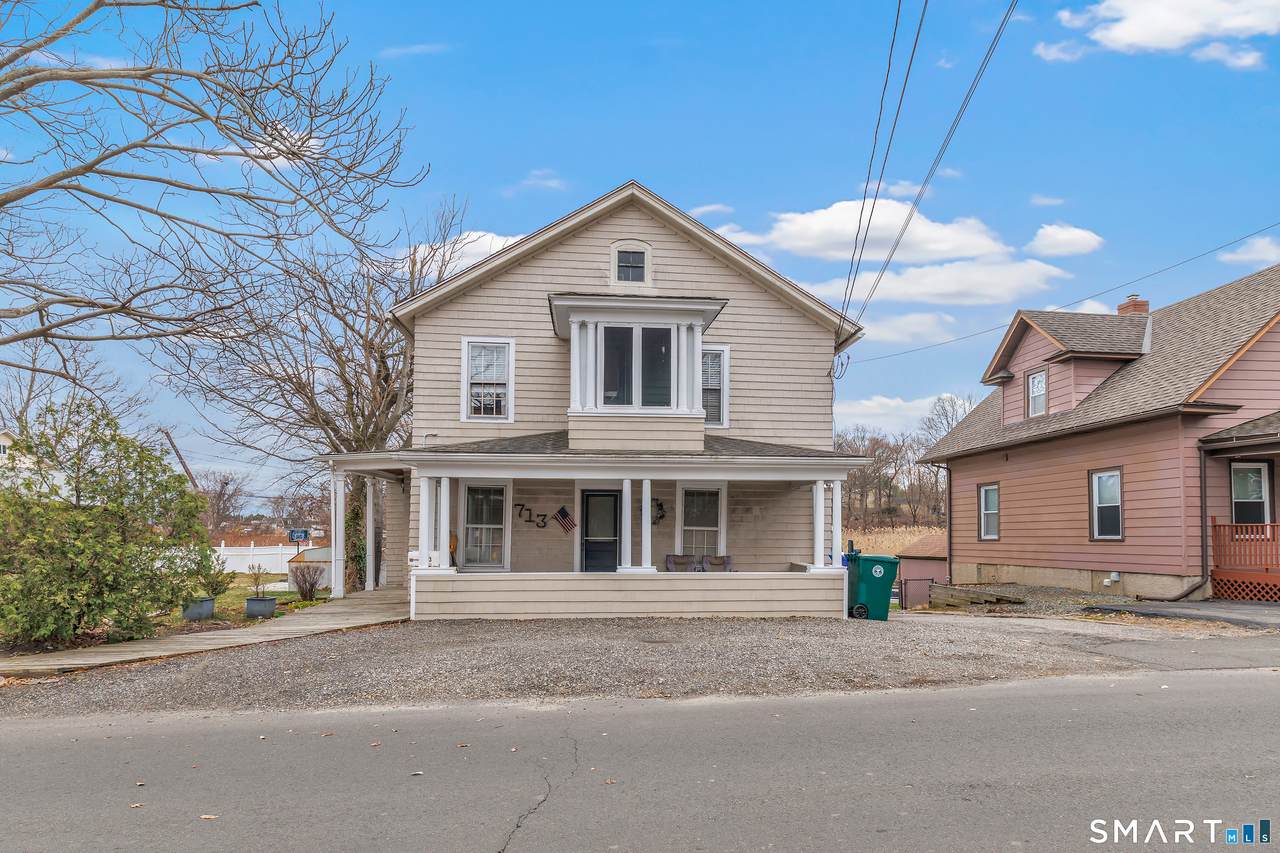 713 Broad Street - Photo 1