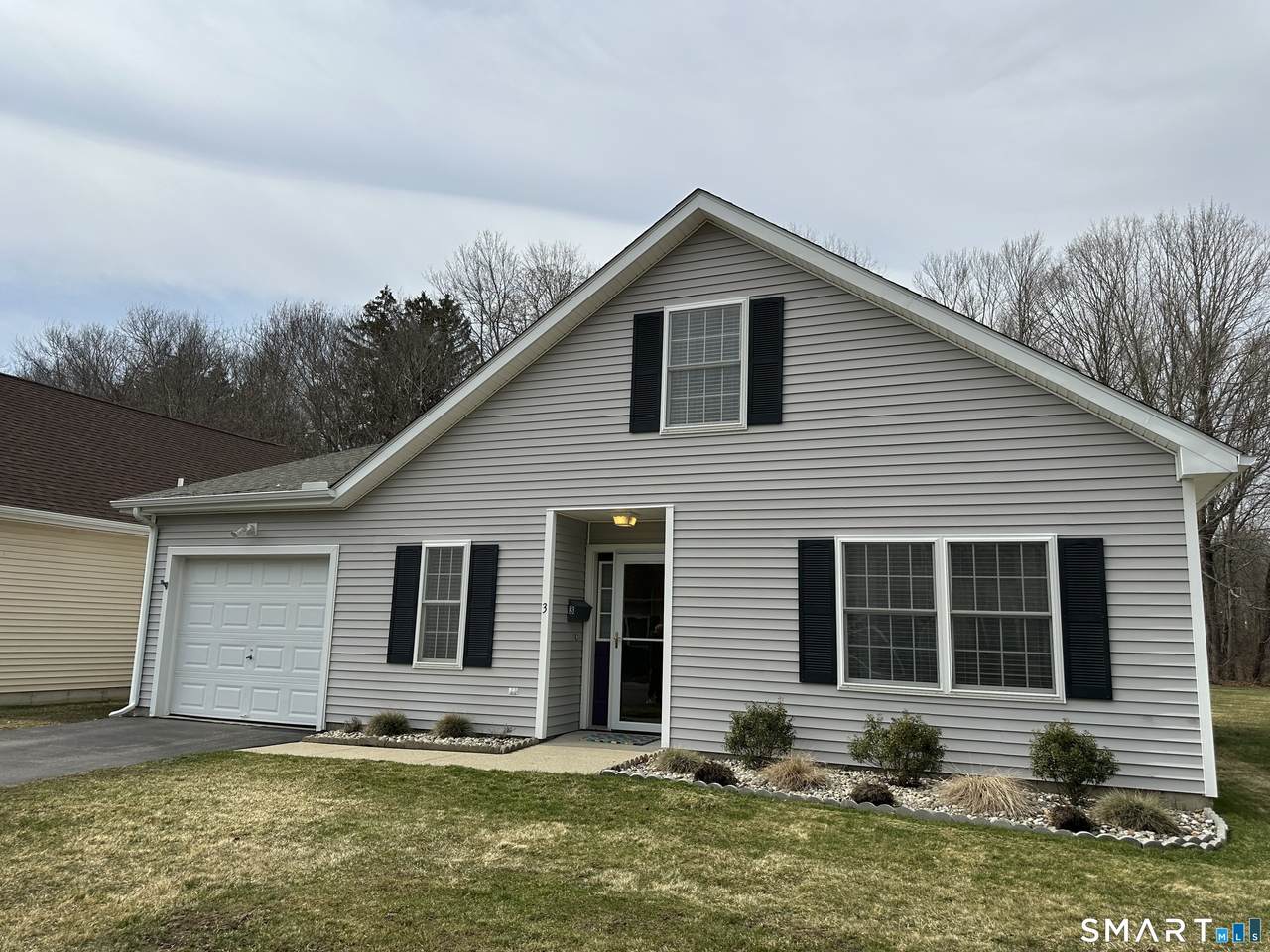 3 Arrowhead Drive - Photo 1