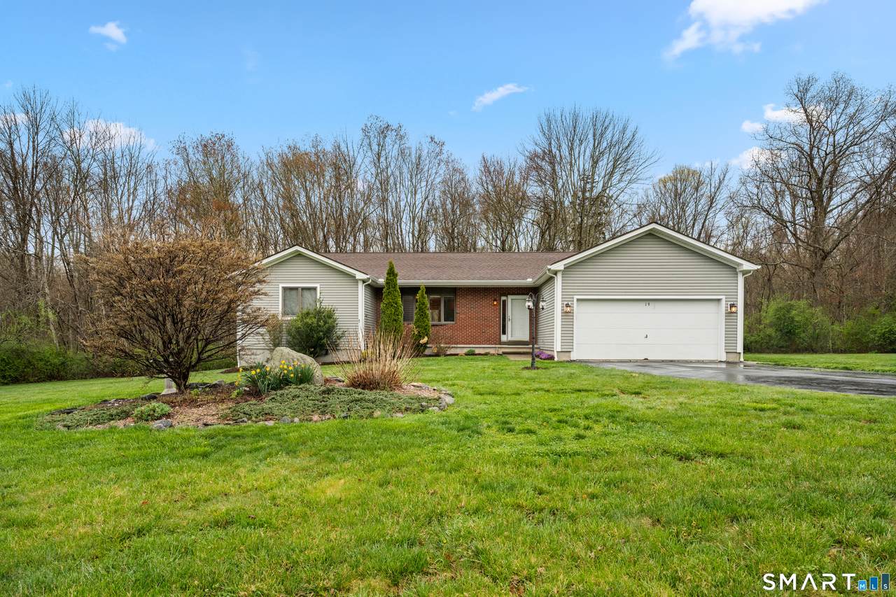 19 Walter Drive - Photo 1