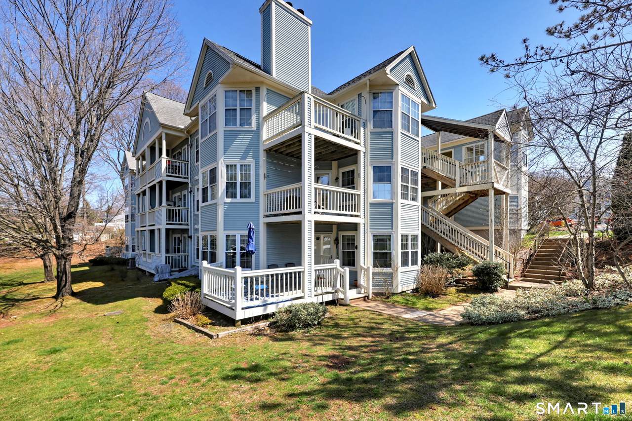75 Redwood Drive - Photo 1