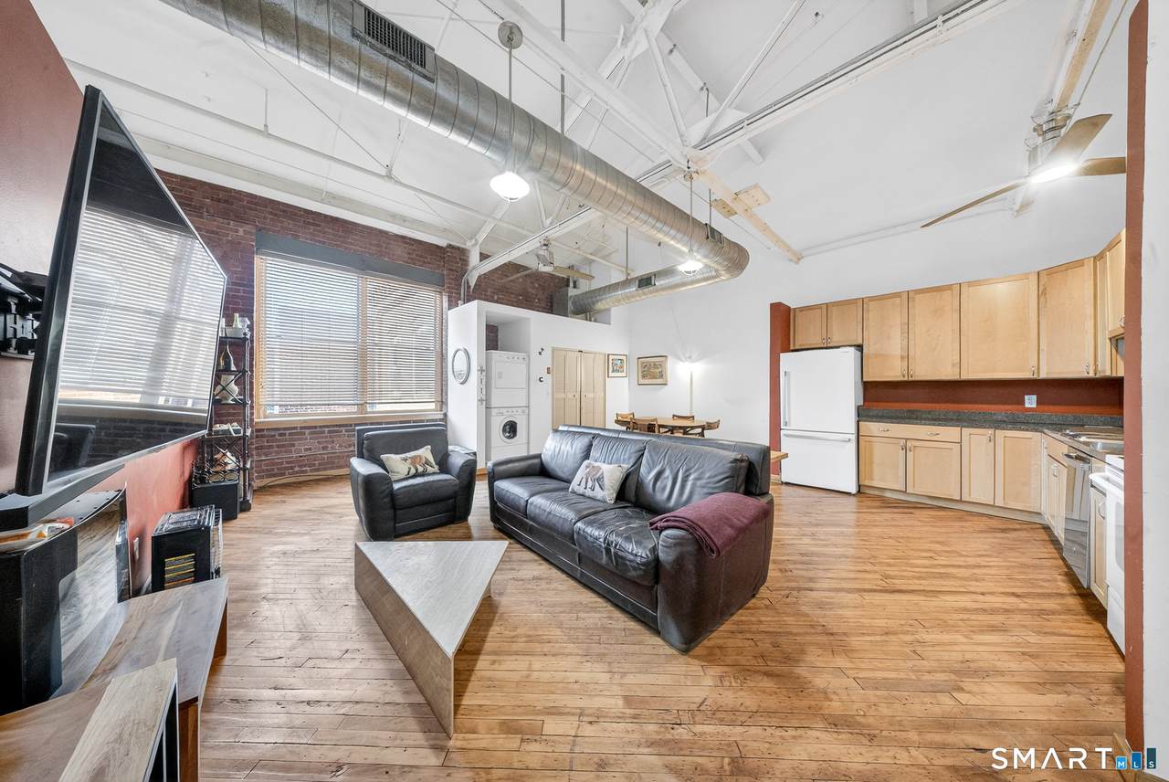 325 Lafayette Street - Photo 1