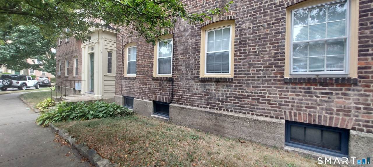 580 Wilmot Avenue - Photo 1