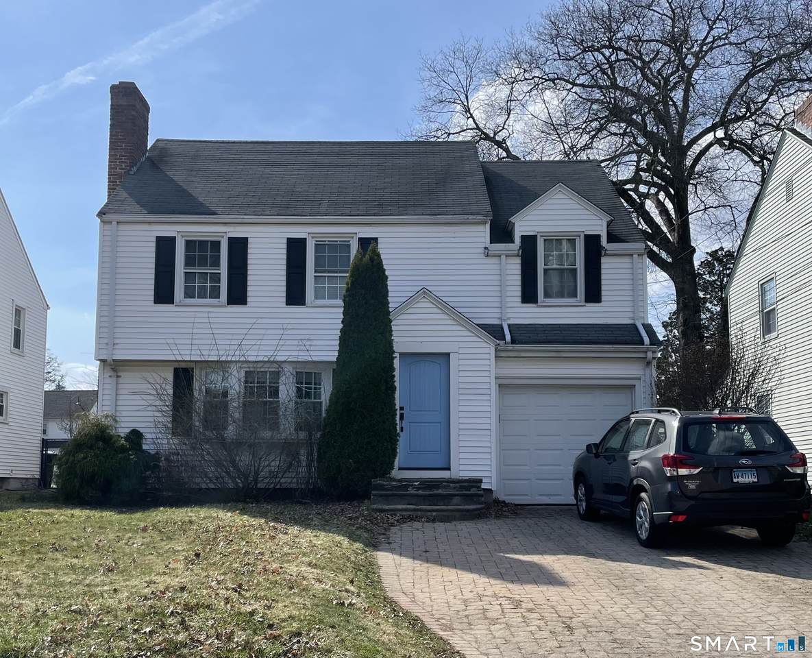 99 Penn Drive - Photo 1
