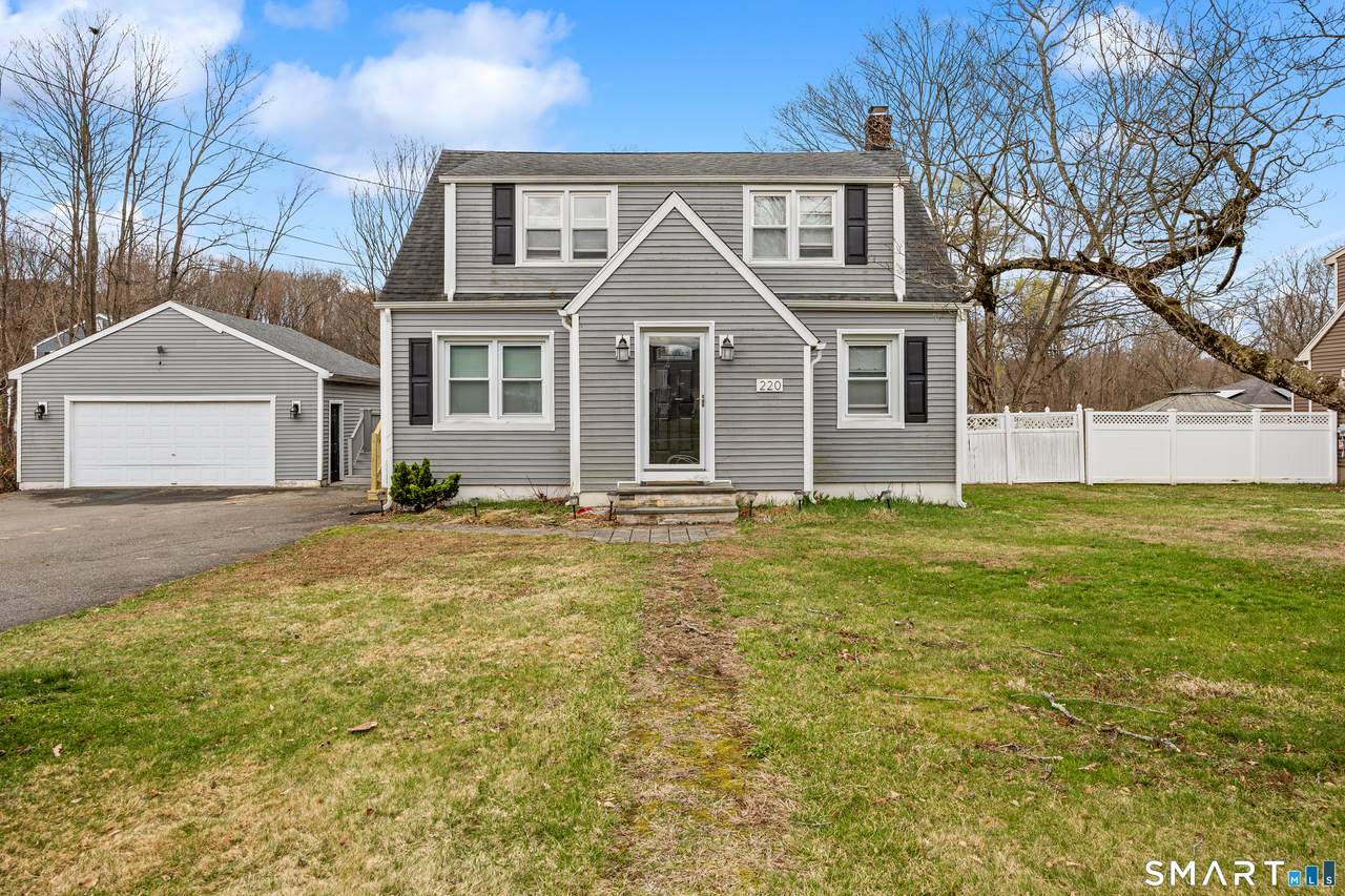 220 France Street - Photo 1