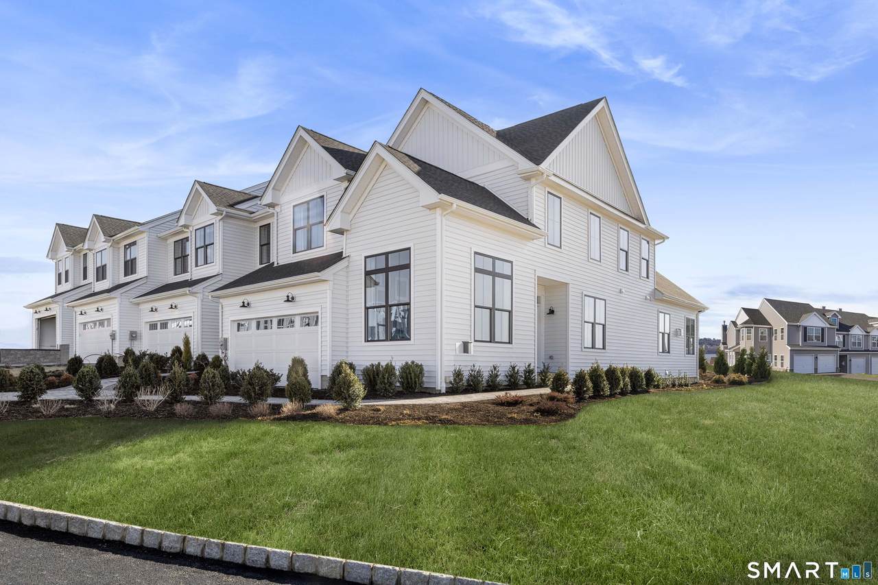 8 Elmwood Court - Photo 1