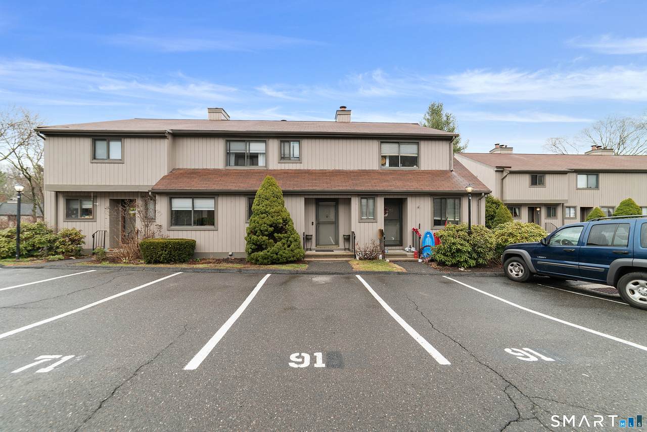 91 Dorchester Court - Photo 1