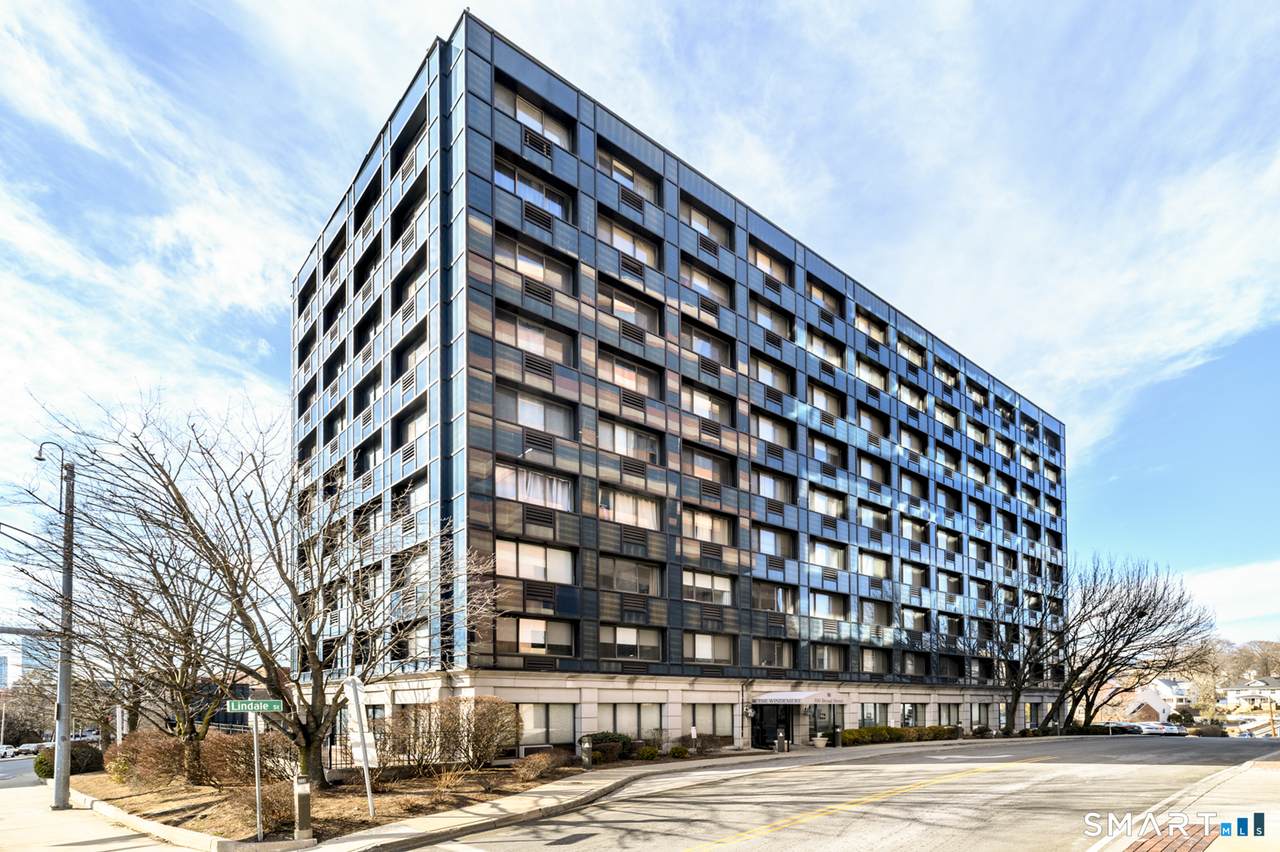 300 Broad Street - Photo 1