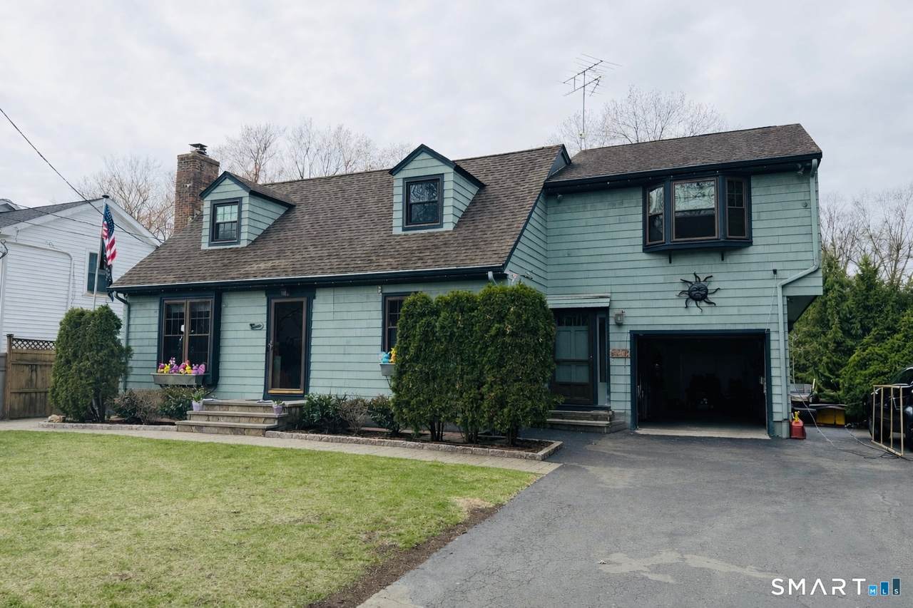 123 Woods End Road - Photo 1