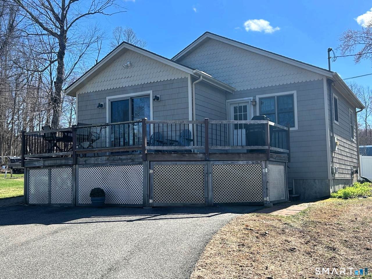 332 Shore Drive - Photo 1
