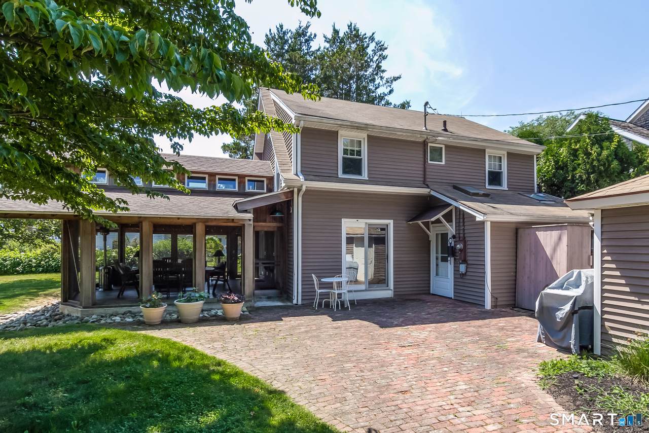116 Overshores Drive - Photo 1