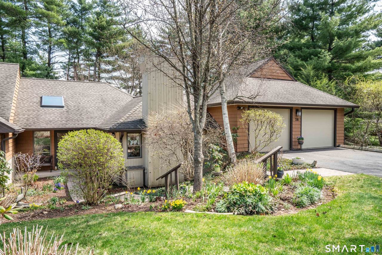 28 Cary Lane - Photo 1