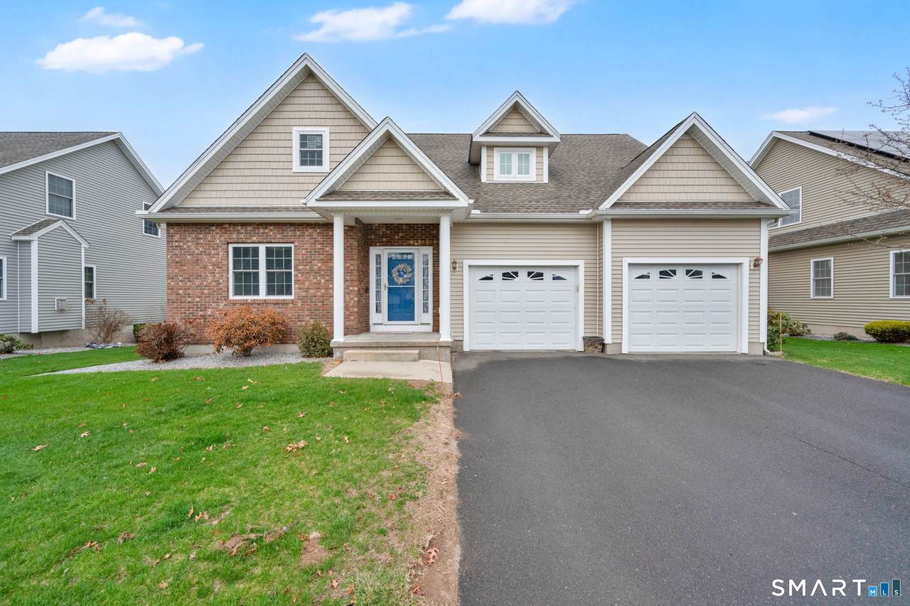 20 Windermere Village Road - Photo 1