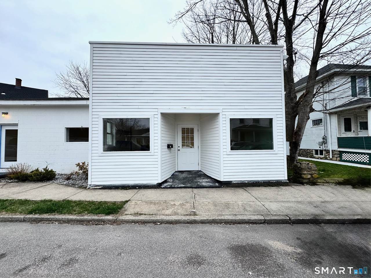 21 Unit B Lincoln Avenue - Photo 1