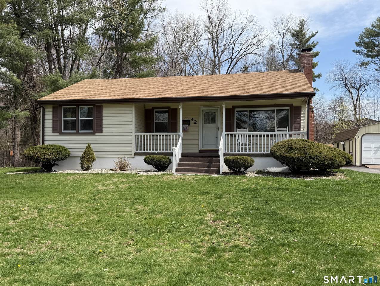42 Worcester Road - Photo 1