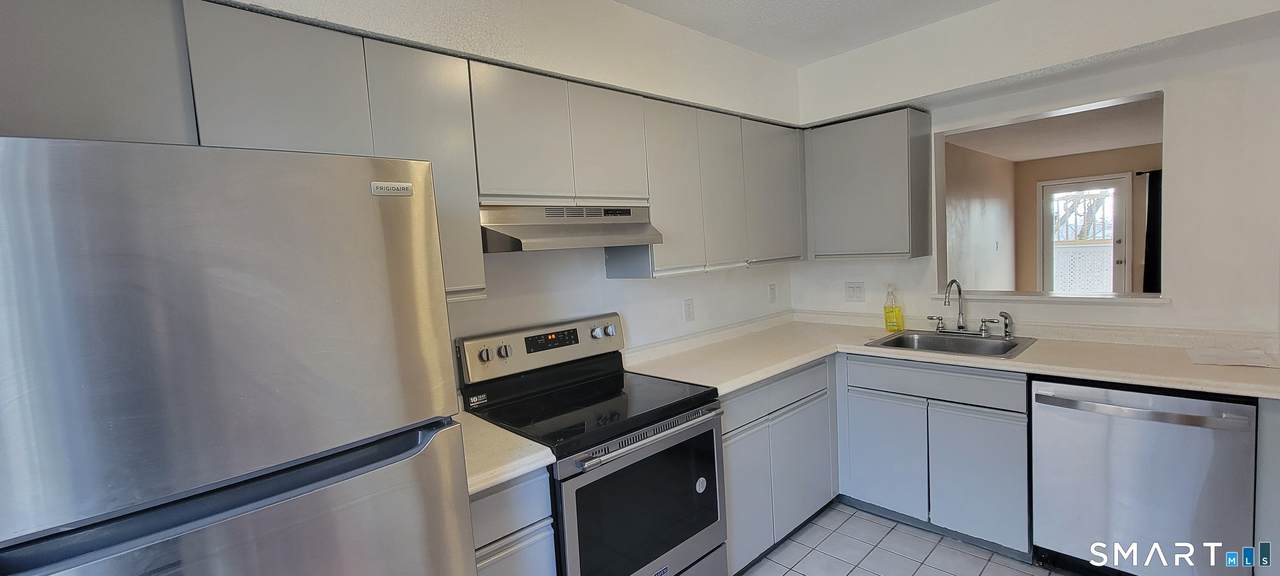 1423 Quinnipiac Avenue - Photo 1
