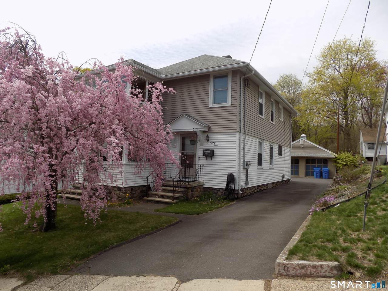 84 Putnam Street - Photo 1