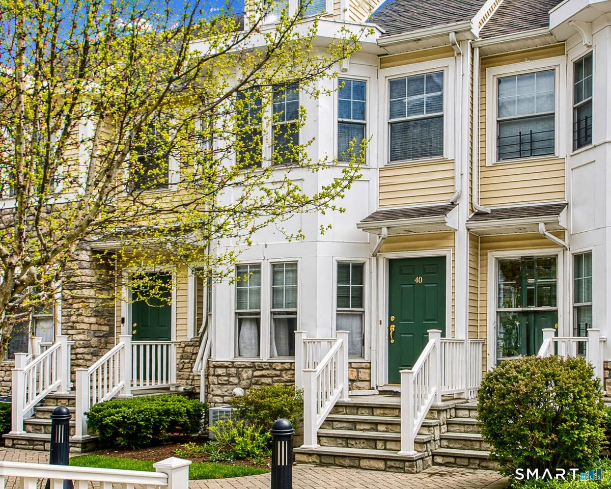 39 Maple Tree Avenue - Photo 1