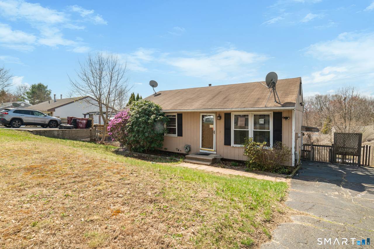 107 Celentano Drive - Photo 1