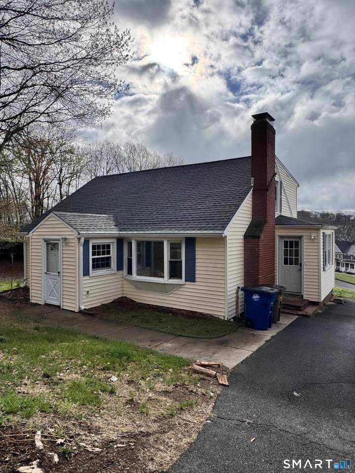 239 Vernon Avenue - Photo 1