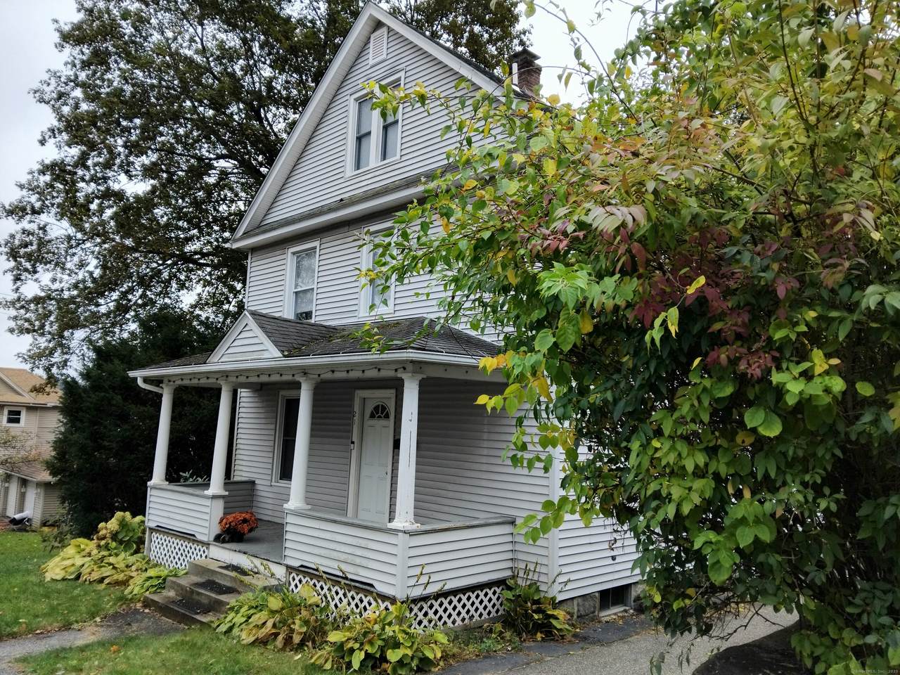 21 Roosevelt Avenue - Photo 1