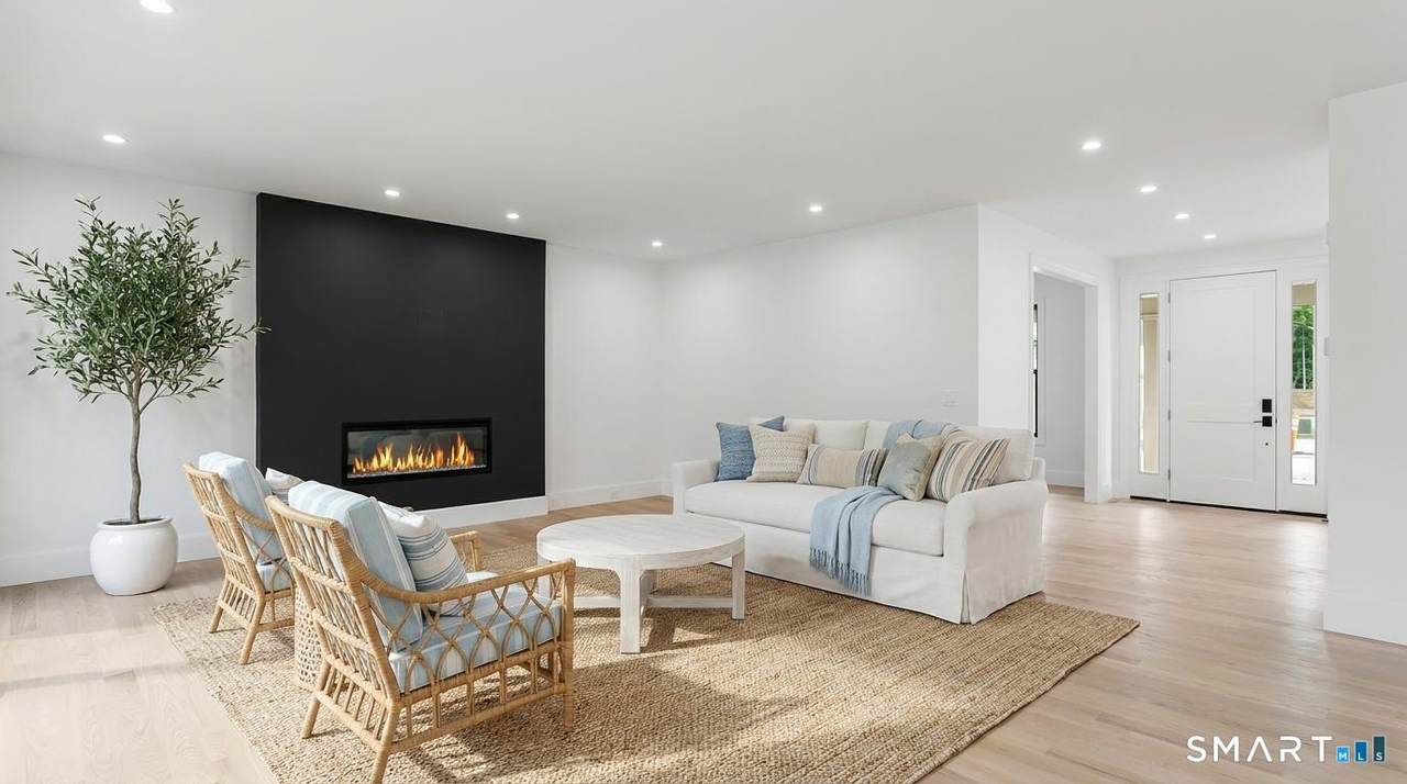 85 Oronoque Hills Road - Photo 1