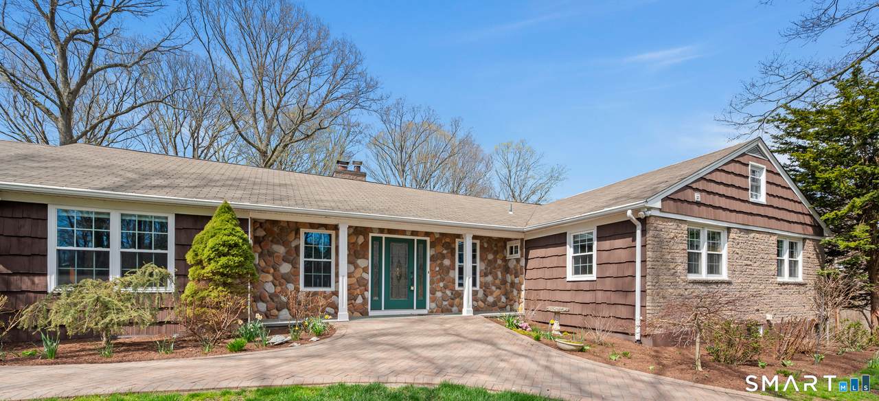 700 Royal Lane - Photo 1